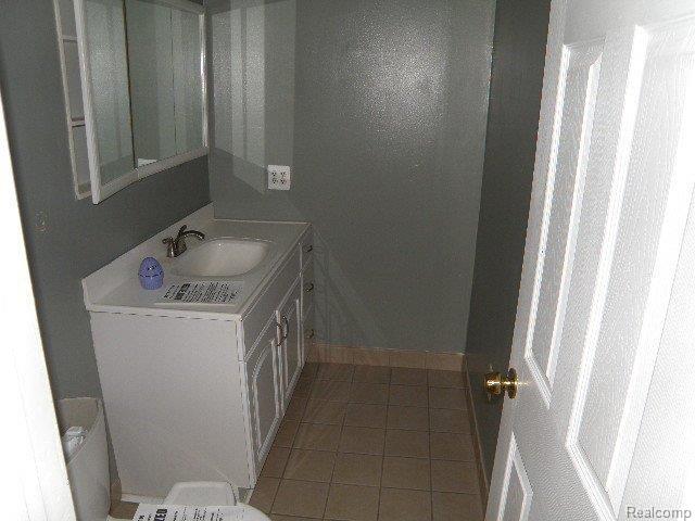 5001 Frazho Road Warren, MI 48091 - Photo 7 of 9 lav.JPG
