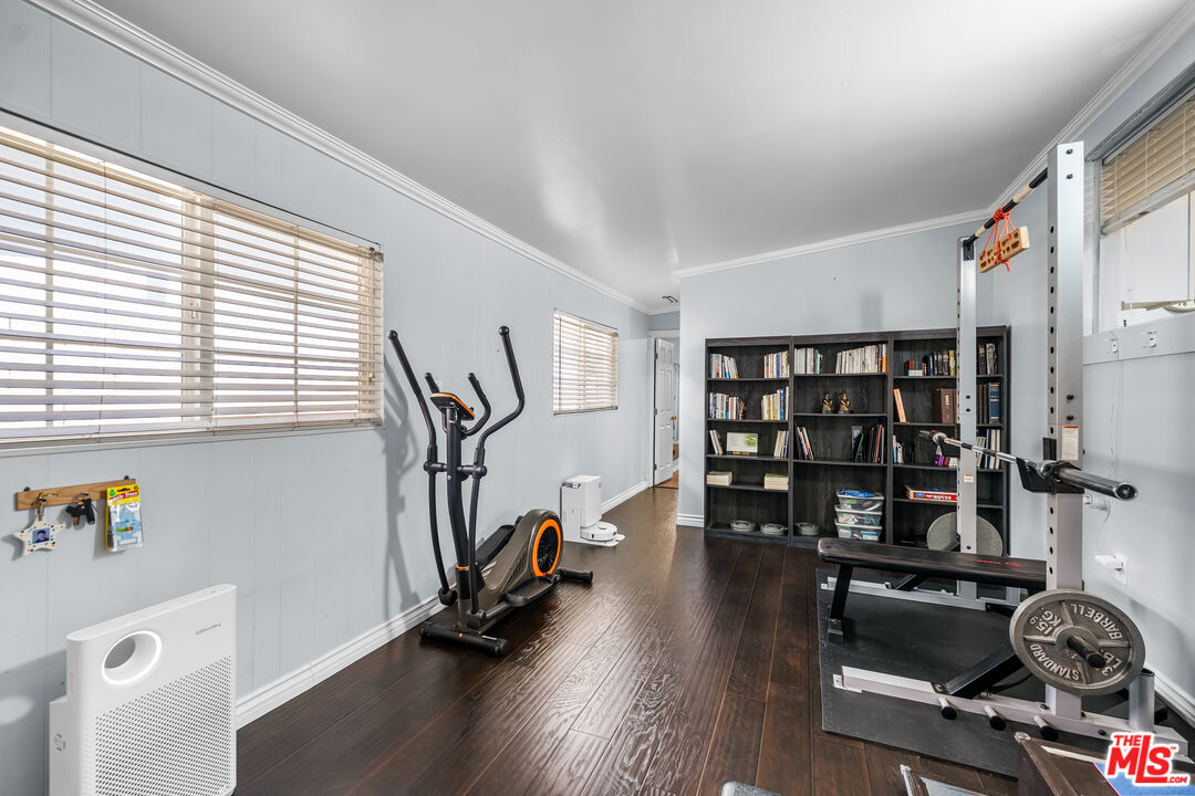 160 West Jay Street Carson, CA 90745 - Photo 6 of 18