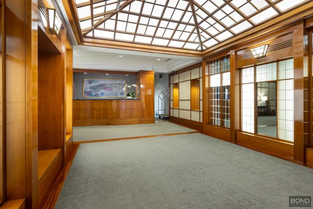 $3,400 | 393 West 49th Street, Unit 3OO | Hell's Kitchen