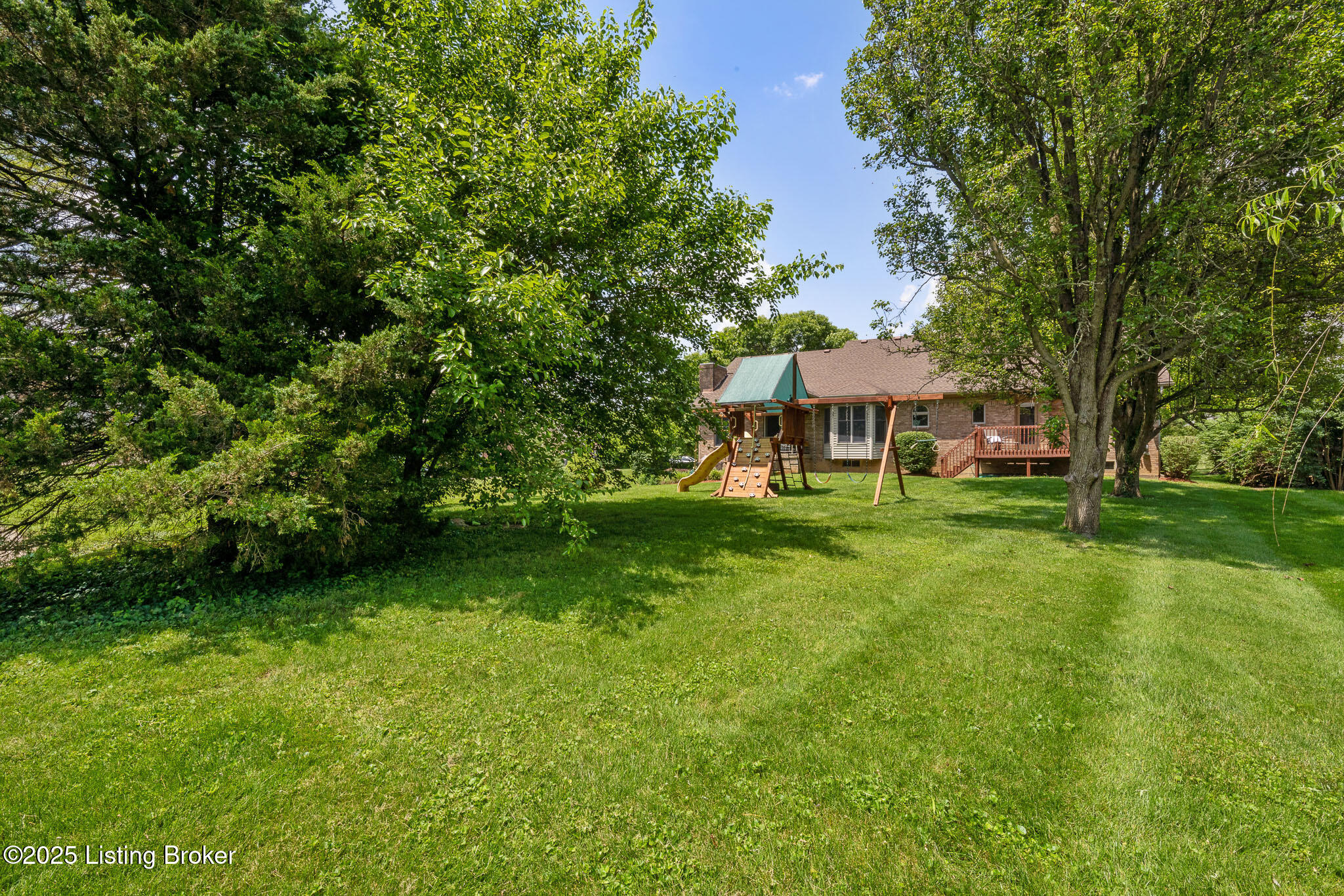 12408 Kirkham Road Louisville, KY 40299 - Photo 48 of 52 12408 Kirkham Rd-53