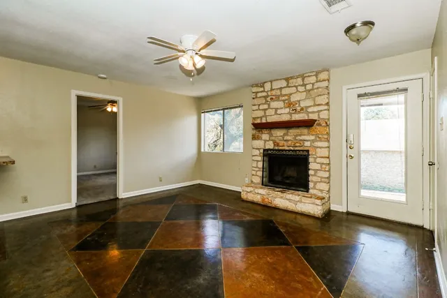 $1,375 | 9903 Hundred Oaks Circle, Austin, TX 78750