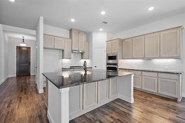 $498,900 | 613 Brazos Drive, Van Alstyne, TX 75495
