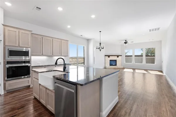 $498,900 | 613 Brazos Drive, Van Alstyne, TX 75495