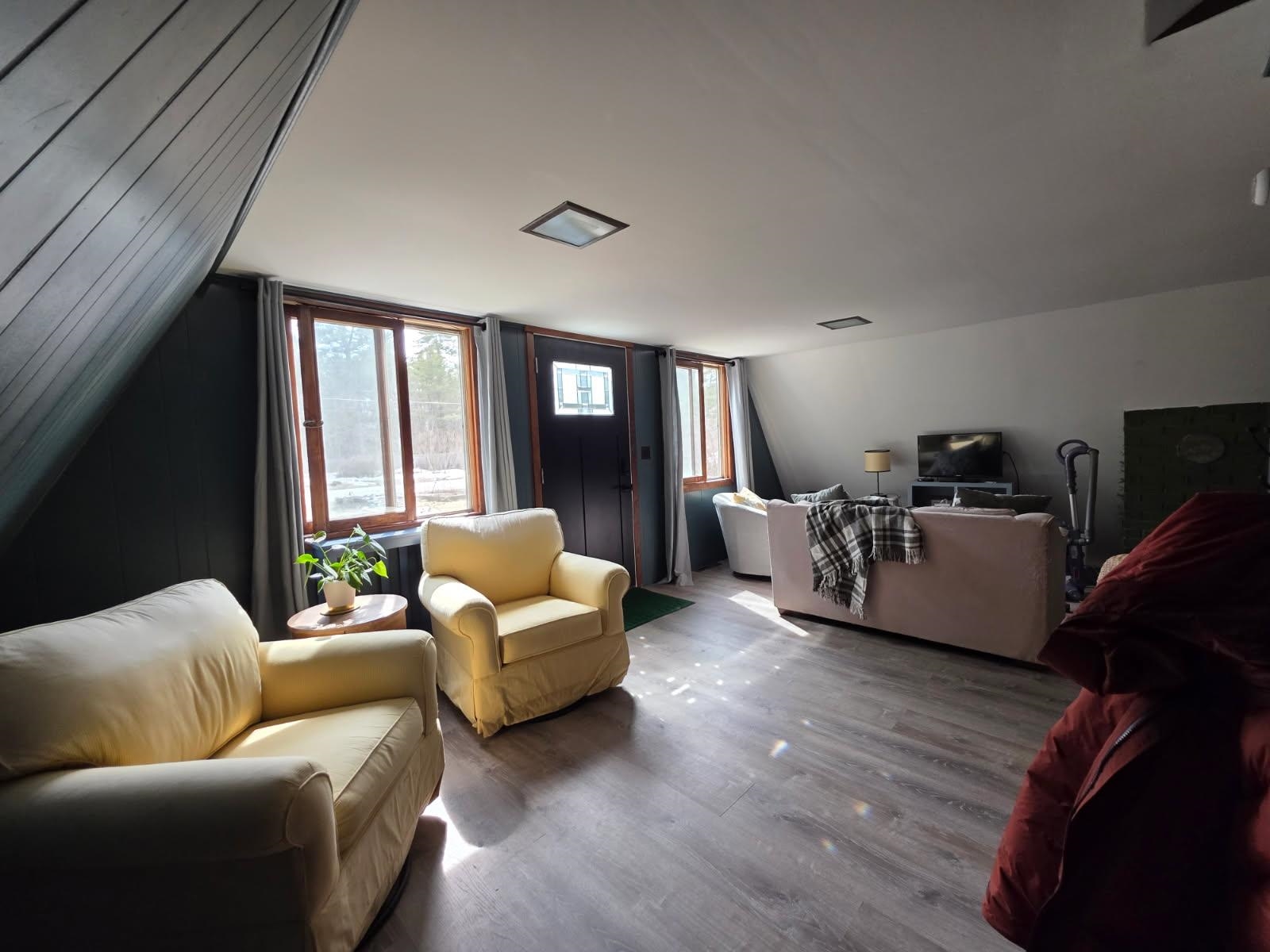 140 Sidetrack Road Conway, NH 03860 - Photo 5 of 20