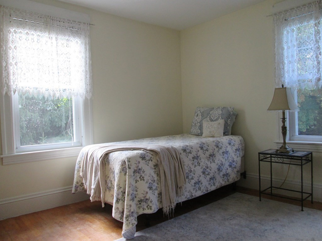 37 Holt Road Holden, MA 01520 - Photo 28 of 39 Gallery Image 28