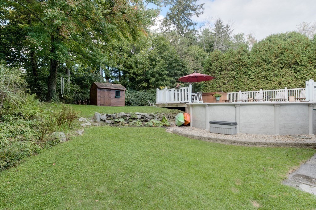 37 Holt Road Holden, MA 01520 - Photo 36 of 39 Gallery Image 36
