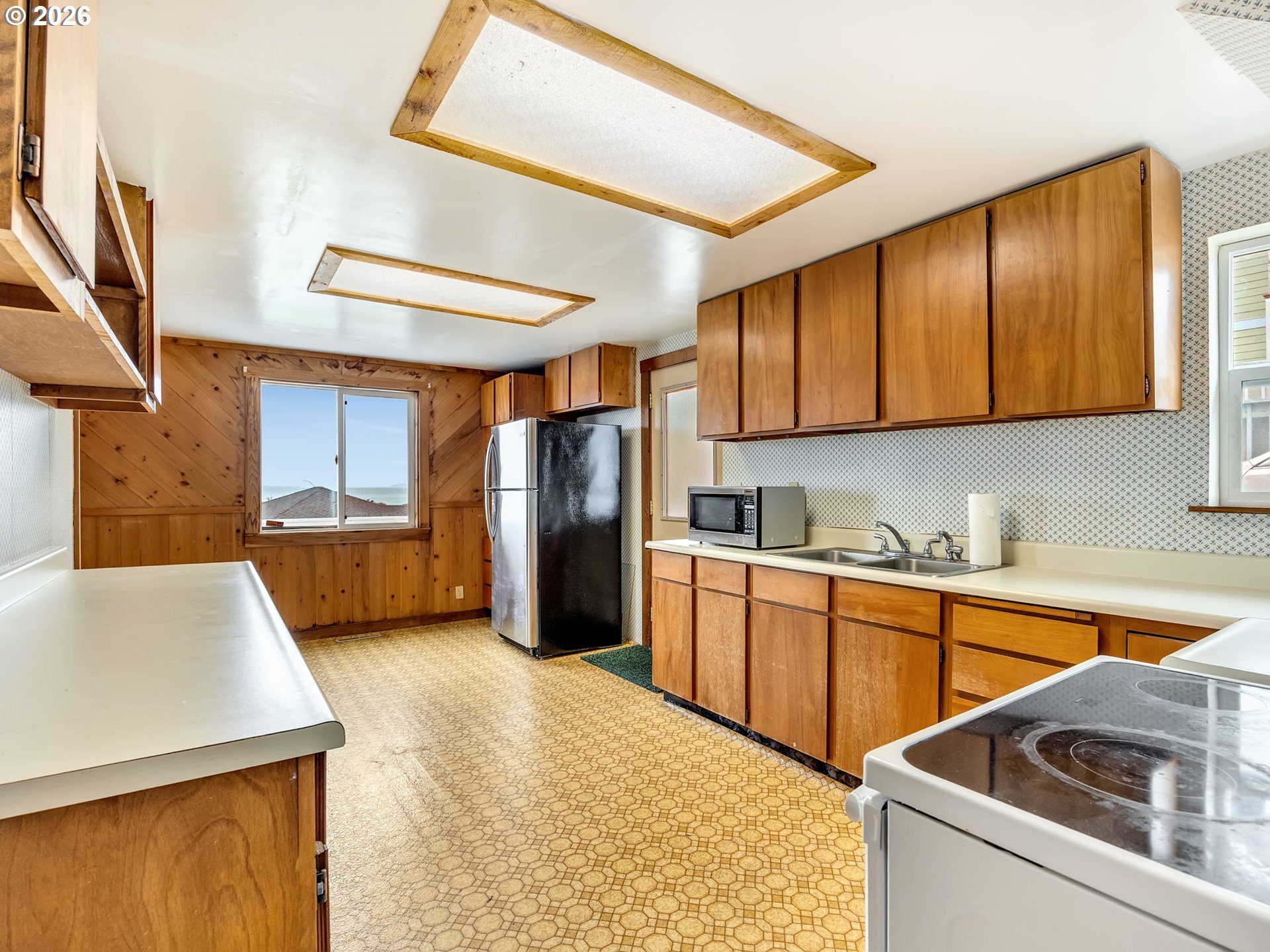 590 Rivington Street Astoria, OR 97103 - Photo 11 of 37