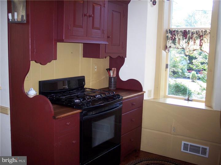 1579 Salem Road Quakertown, PA 18951 - Photo 12 of 25 Kitchen