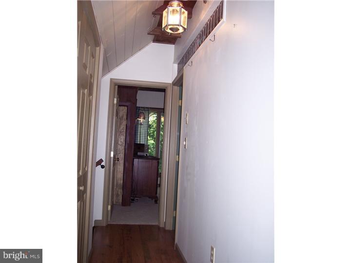 1579 Salem Road Quakertown, PA 18951 - Photo 20 of 25 Hallway
