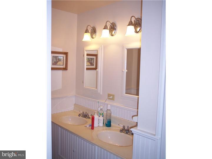 1579 Salem Road Quakertown, PA 18951 - Photo 21 of 25 Bathroom