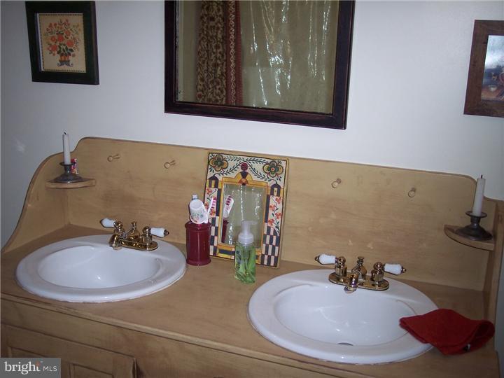 1579 Salem Road Quakertown, PA 18951 - Photo 22 of 25 Bathroom