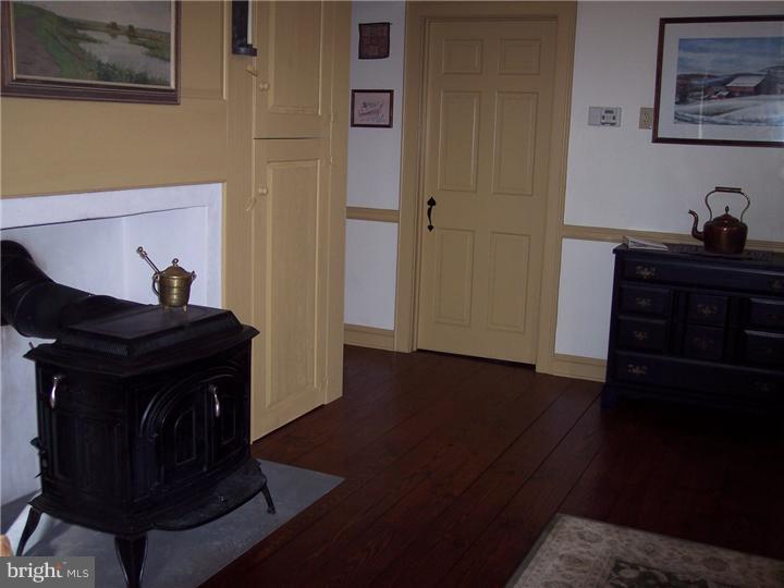 1579 Salem Road Quakertown, PA 18951 - Photo 8 of 25 Living Room