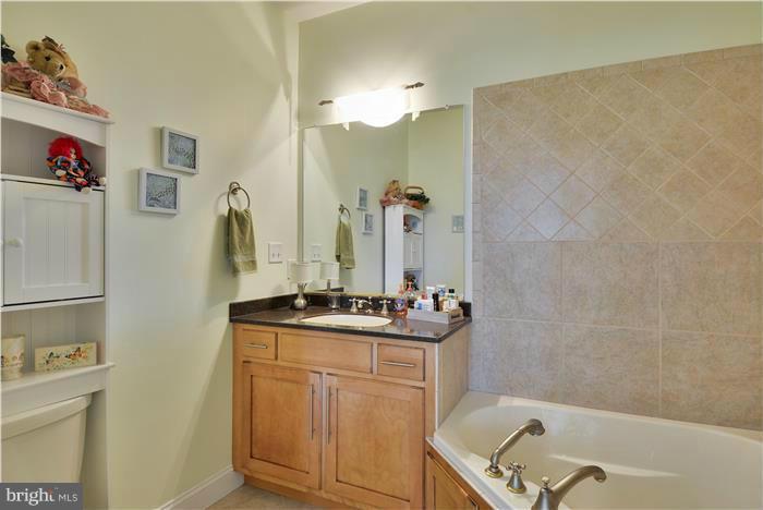 465 Miller Road Winchester, VA 22602 - Photo 20 of 30 Bath