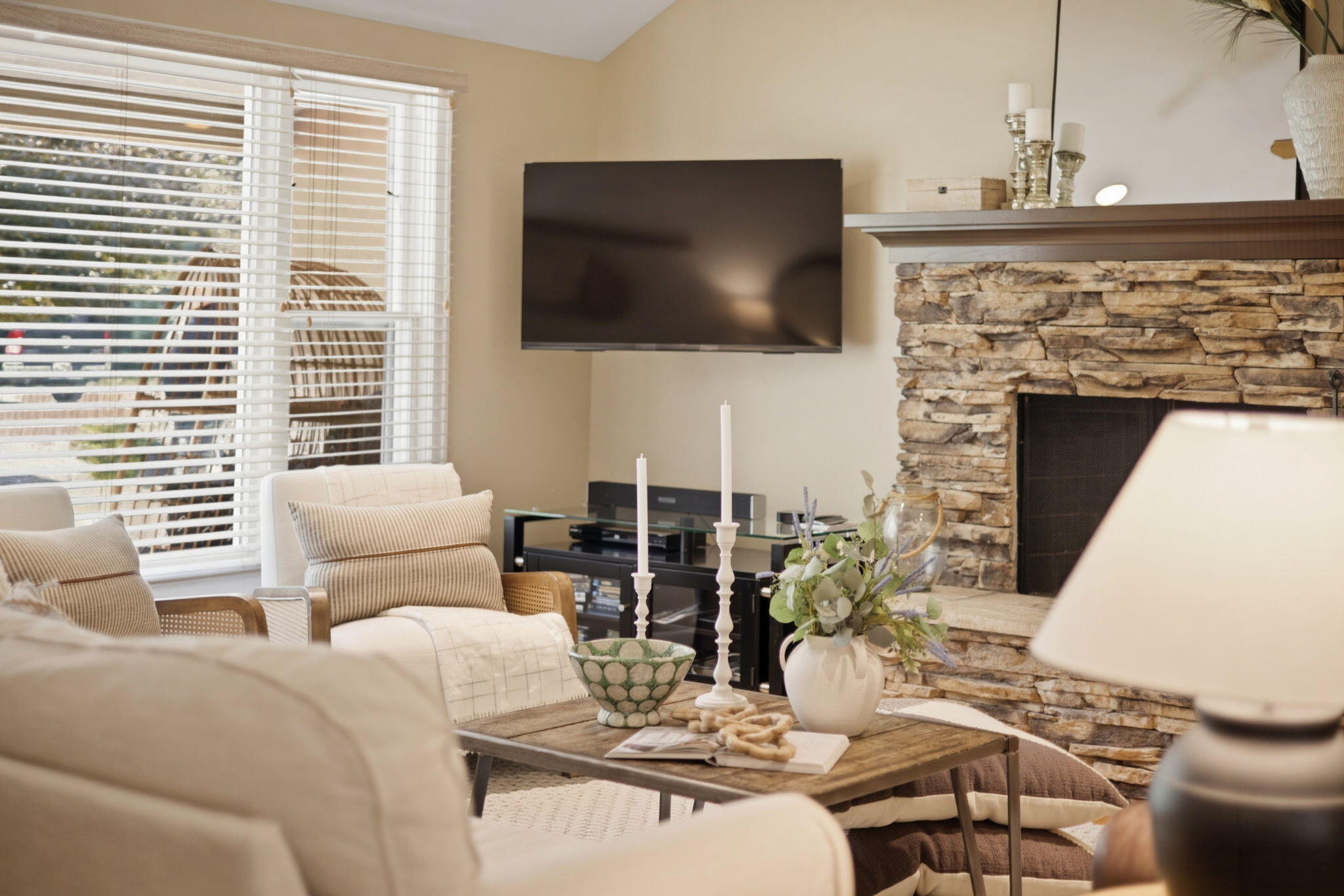 12150 Dunes Road Sawyer, MI 49125 - Photo 12 of 83 Living Area