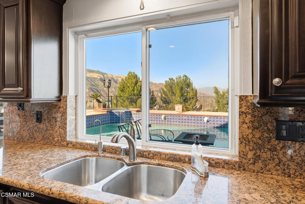 11894 Darby Avenue Porter Ranch, CA 91326 - Photo 11 of 41