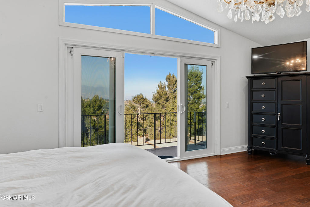 11894 Darby Avenue Porter Ranch, CA 91326 - Photo 21 of 41