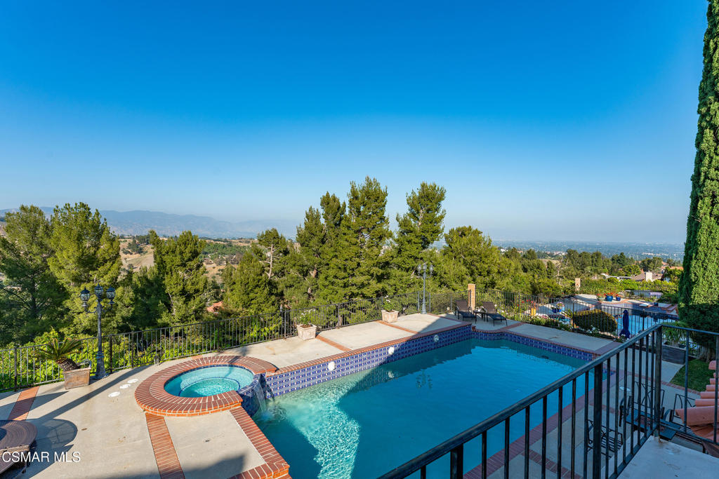 11894 Darby Avenue Porter Ranch, CA 91326 - Photo 25 of 41