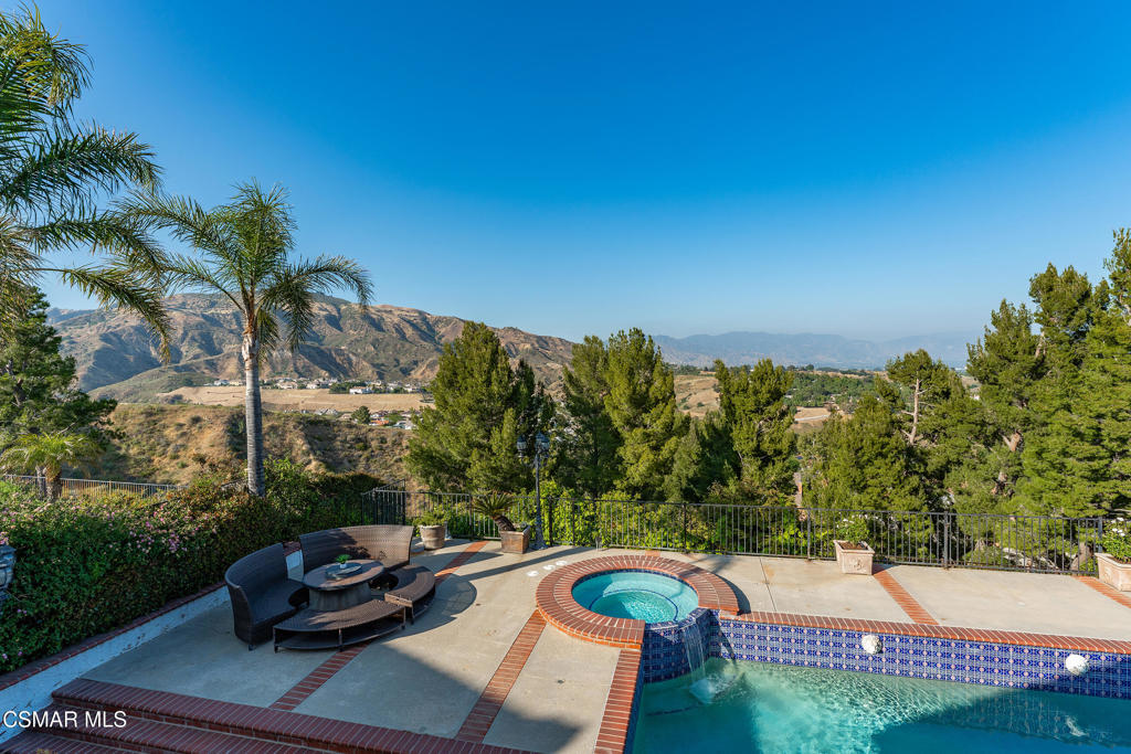 11894 Darby Avenue Porter Ranch, CA 91326 - Photo 26 of 41