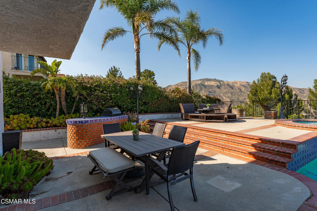 11894 Darby Avenue Porter Ranch, CA 91326 - Photo 35 of 41
