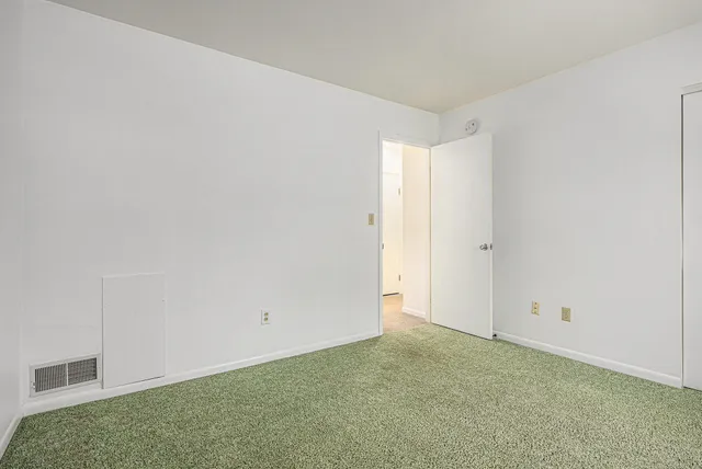 $1,425 | 709 Garland Circle, Unit A, Kalamazoo, MI 49008