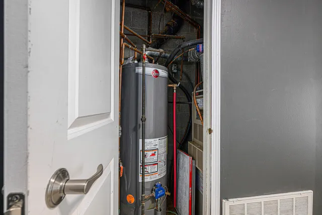 $1,425 | 709 Garland Circle, Unit A, Kalamazoo, MI 49008