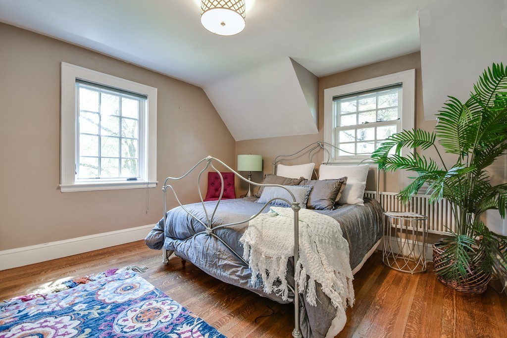 855 Chestnut Street Newton, MA 02468 - Photo 10 of 18 Gallery Image 10