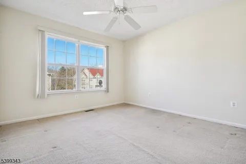 $442,000 | 51 Guisborough Way, Edison, NJ 08820