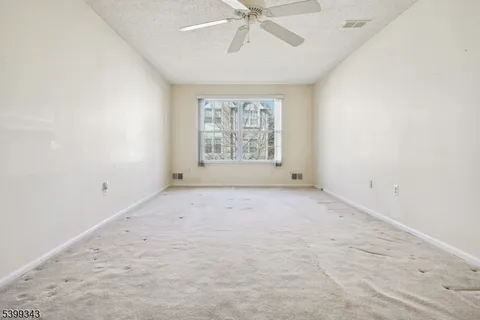 $442,000 | 51 Guisborough Way, Edison, NJ 08820