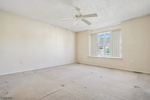 $442,000 | 51 Guisborough Way, Edison, NJ 08820