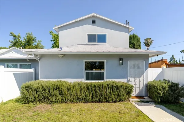$4,200 | 15245 Valleyheart Drive, Unit 1, Sherman Oaks, CA 91403