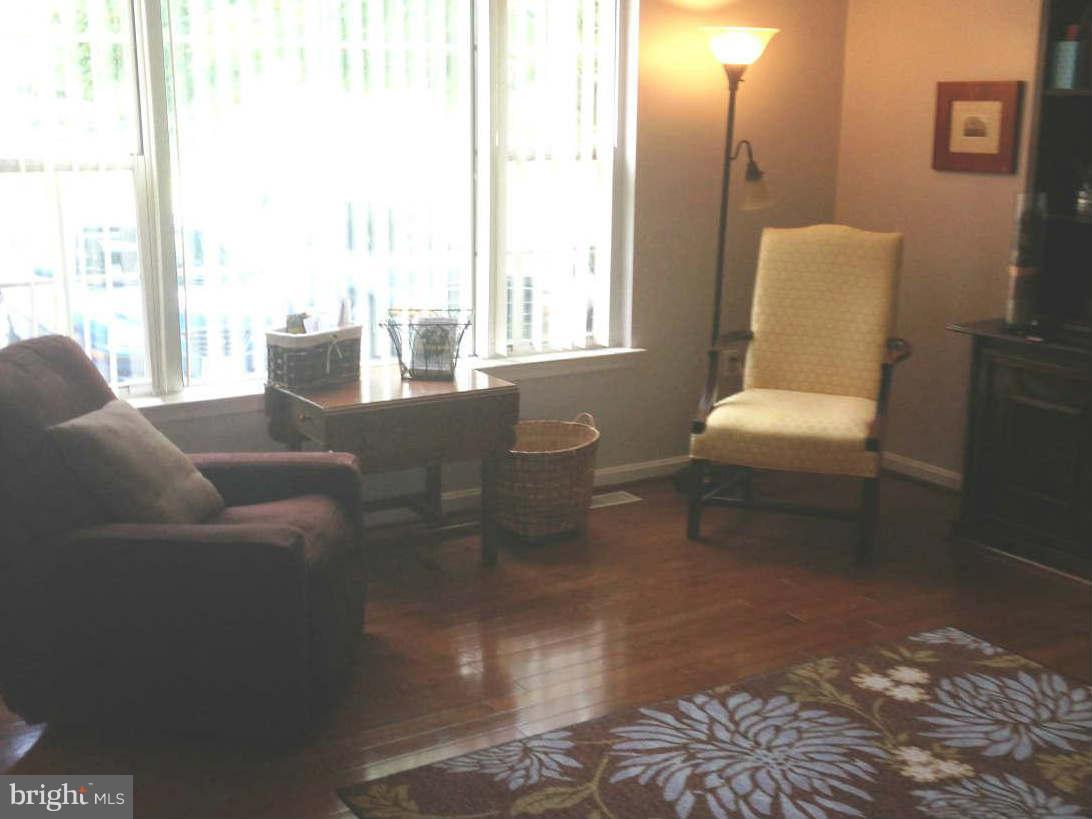 202 Hunter Run Road Winchester, VA 22602 - Photo 3 of 25 Family Room