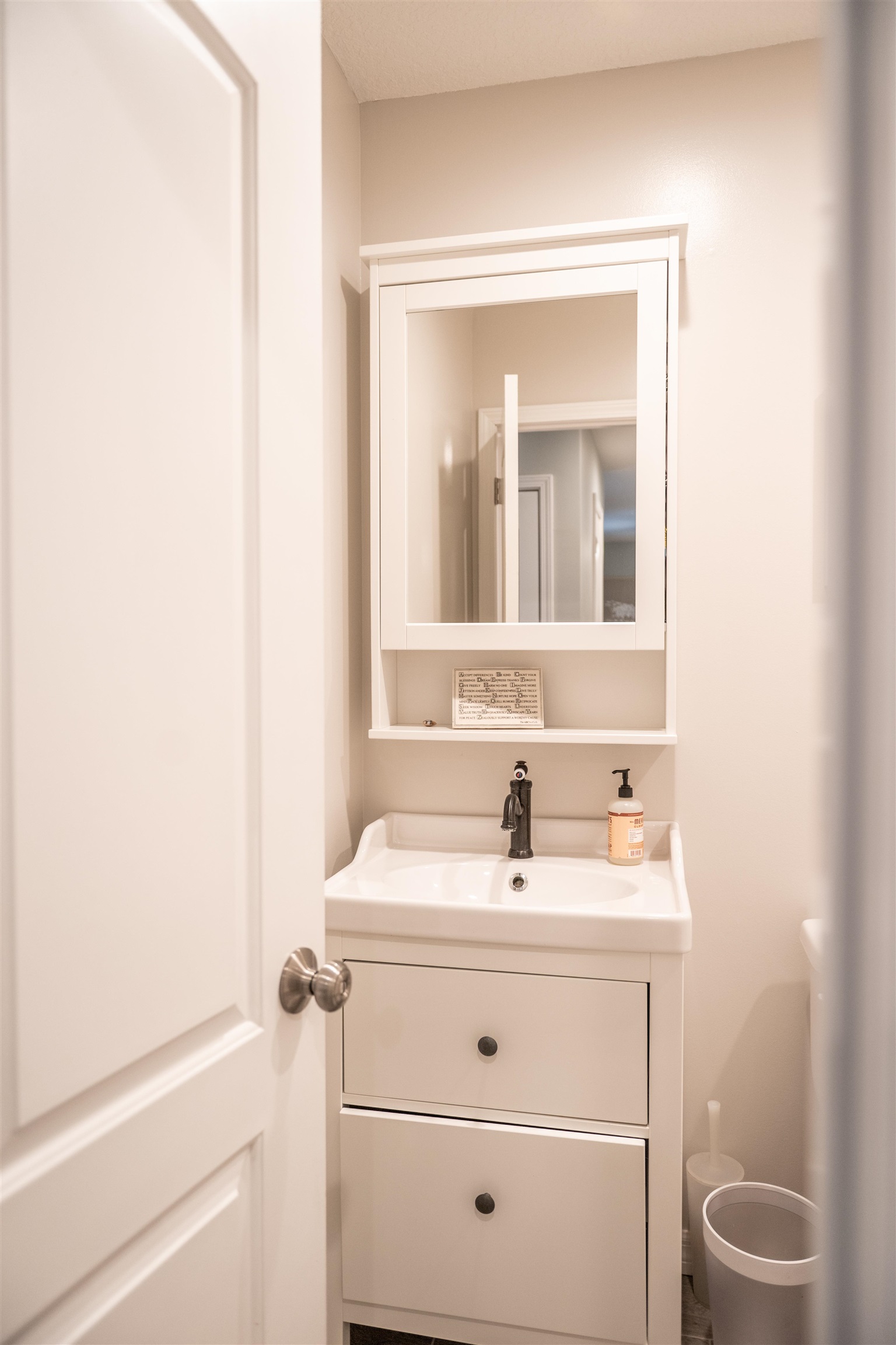 321 Harvard Road St. Augustine, FL 32086 - Photo 21 of 35 a bathroom with a sink and a toilet