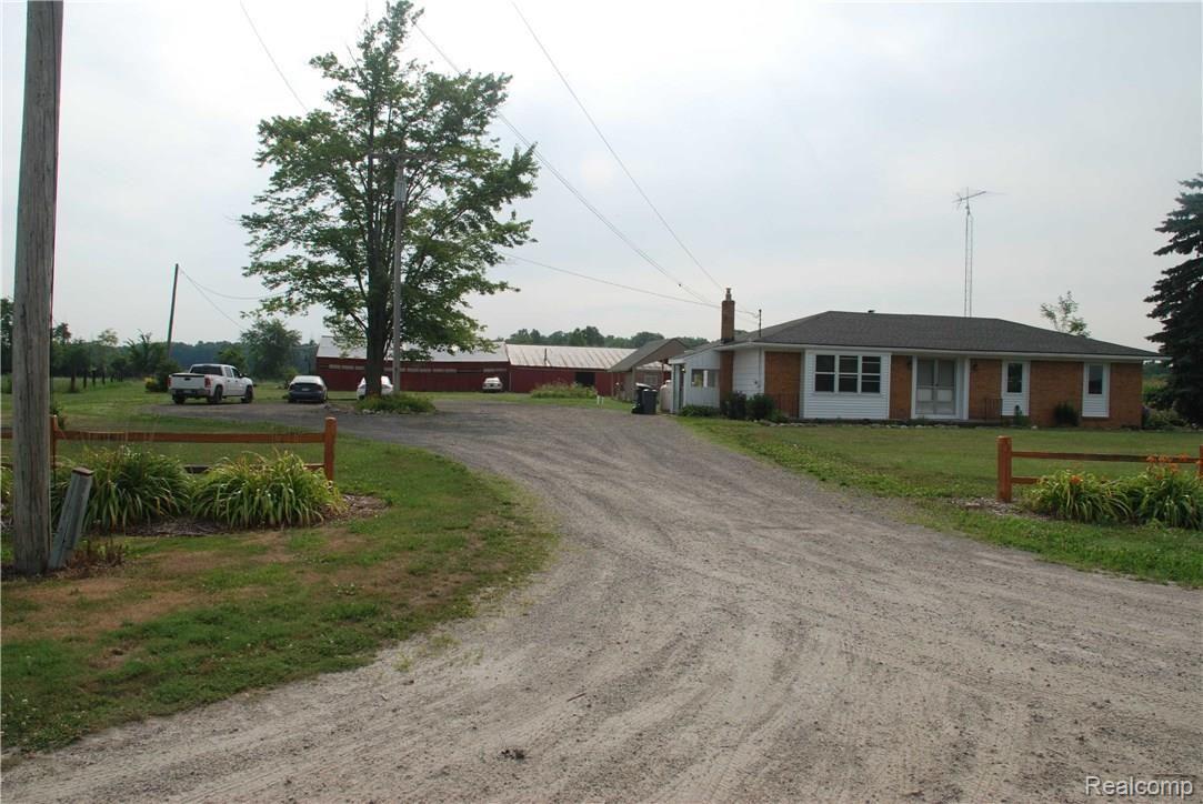 11074 Finzel Road Carleton, MI 48117 - Photo 35 of 41 39.jpg