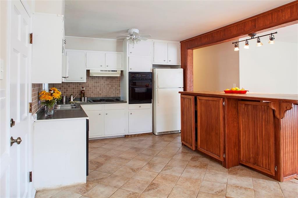 1620 Flat Shoals Road Southeast Atlanta, GA 30316 - Photo 2 of 23