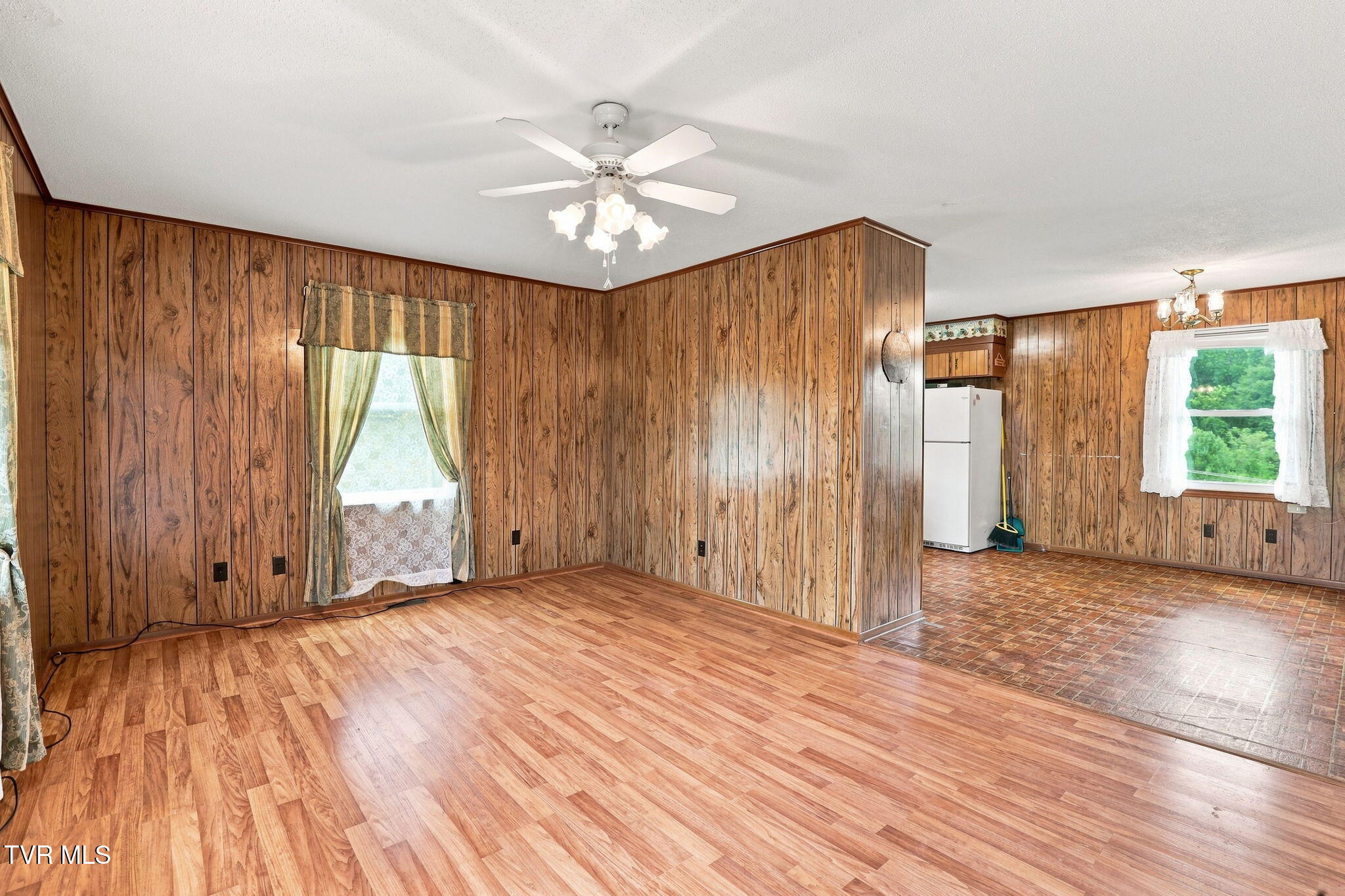 2060 Fishpond Road Chuckey, TN 37641 - Photo 9 of 30 12-web-or-mls-DZ3A7314