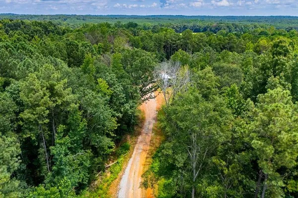 $369,900 | 200 Duck Pond Road, Roopville, GA 30170