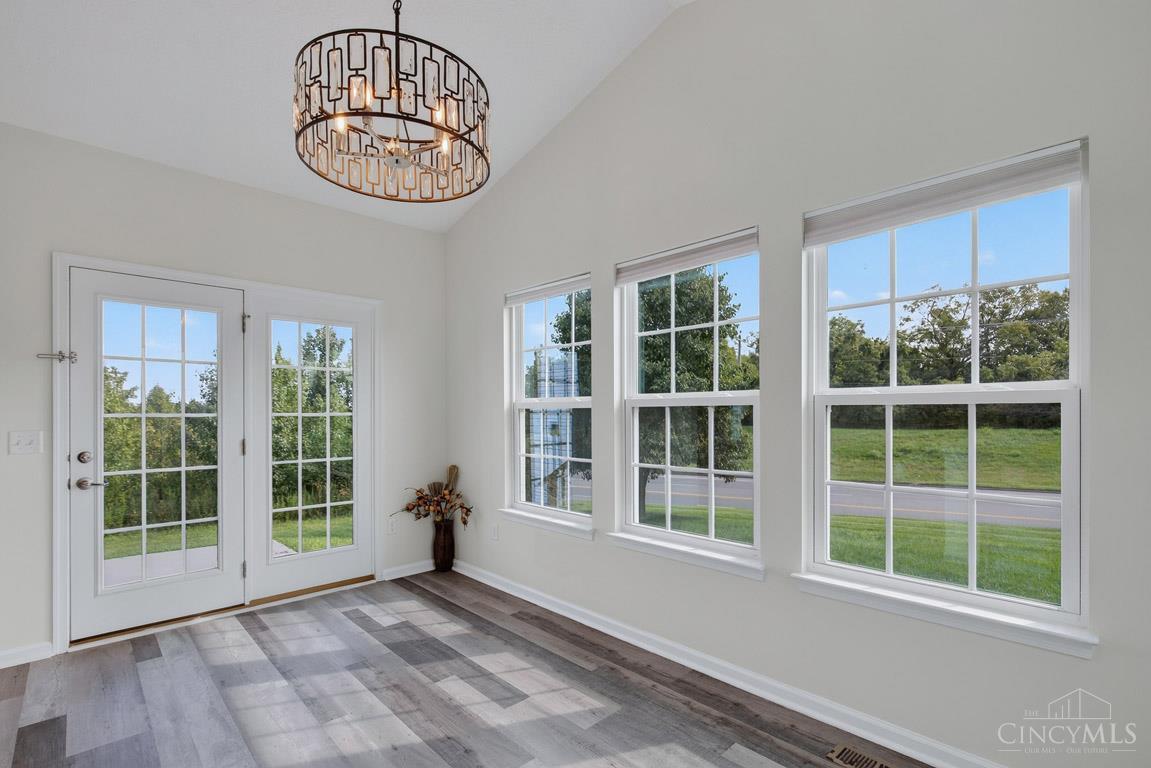 5100 River Ridge Lane Hamilton, OH 45011 - Photo 11 of 29 Gallery Image 11