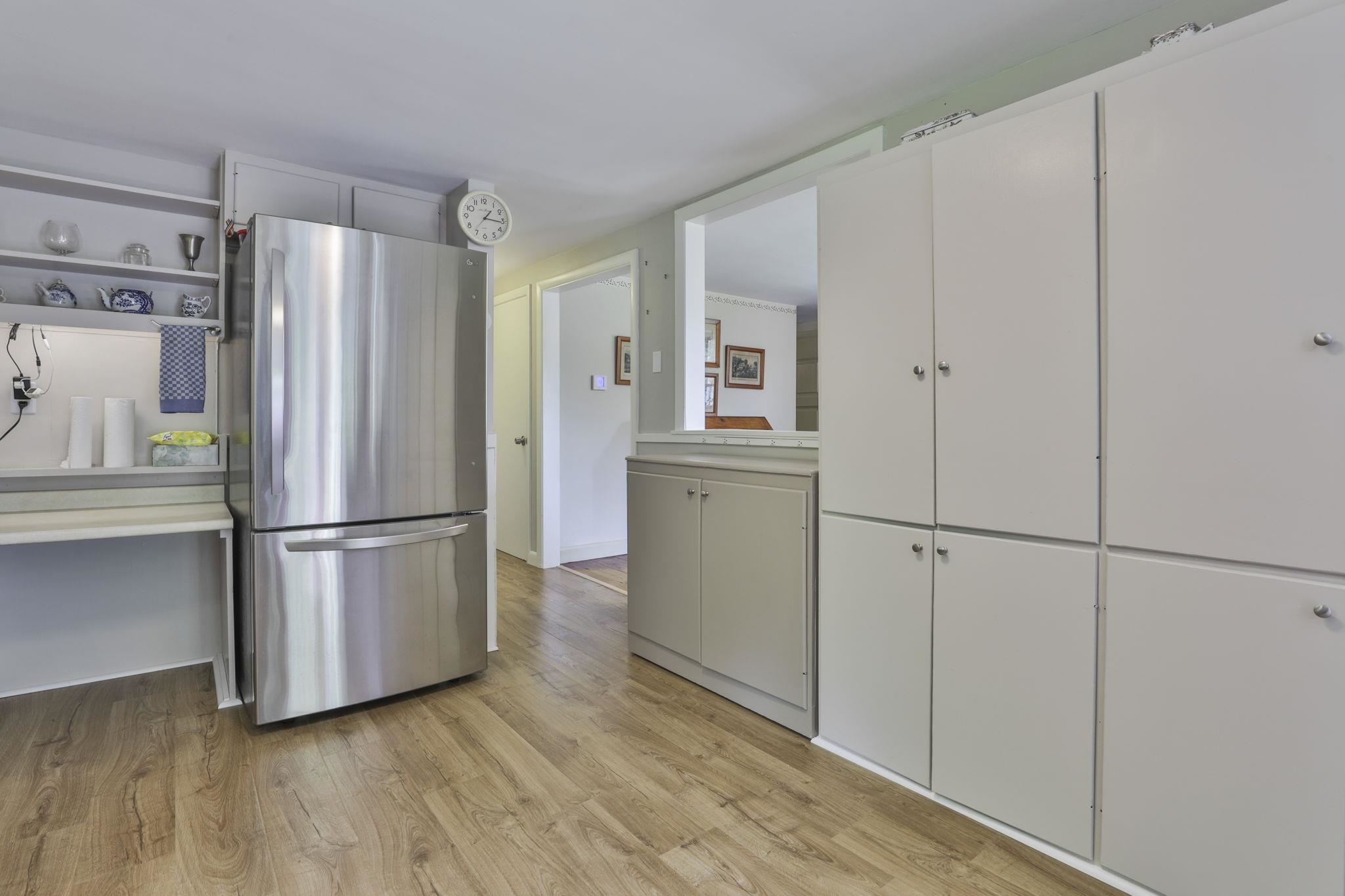 70 Peaslee Road Merrimack, NH 03054 - Photo 4 of 35 Gallery Image 4