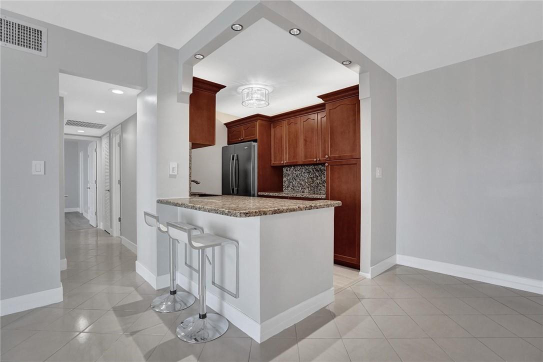 336 North Birch Road, Unit PH G Fort Lauderdale, FL 33304 - Photo 17 of 40 Photo 17
