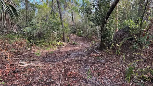 $335,000 | 12807 Upper Manatee River Road, Bradenton, FL 34212