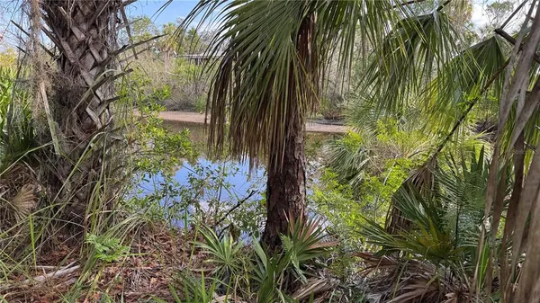 $335,000 | 12807 Upper Manatee River Road, Bradenton, FL 34212