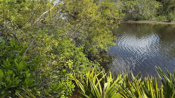 $335,000 | 12807 Upper Manatee River Road, Bradenton, FL 34212