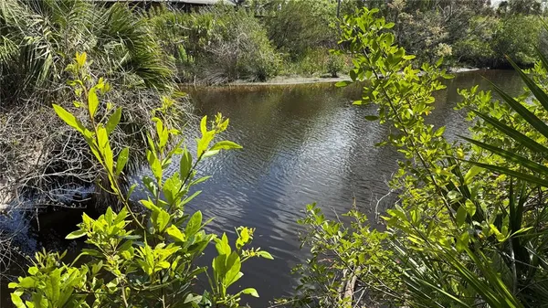 $335,000 | 12807 Upper Manatee River Road, Bradenton, FL 34212