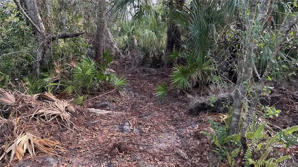 $335,000 | 12807 Upper Manatee River Road, Bradenton, FL 34212