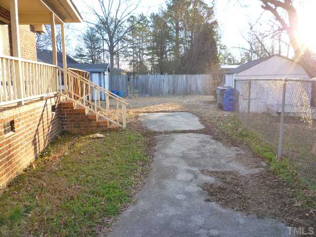 412 River Road Selma, NC 27576 - Photo 8 of 25 Gallery Image 8