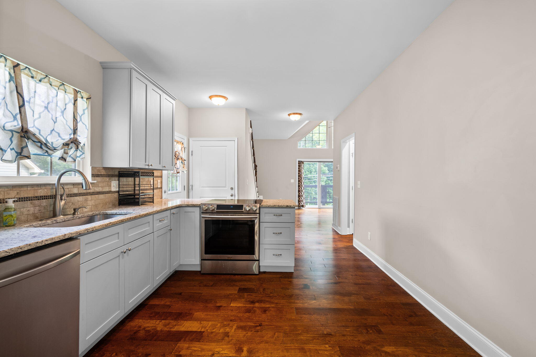 8936 Fuller Road Chattanooga, TN 37421 - Photo 9 of 34 9-web-or-mls-DSC_0011