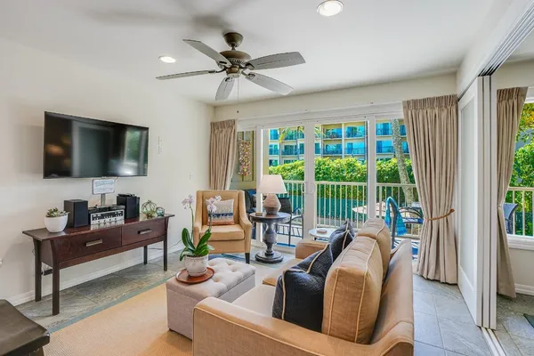 $650,000 | 4-856 Kuhio Highway, Unit 217, Kapaa, HI 96746