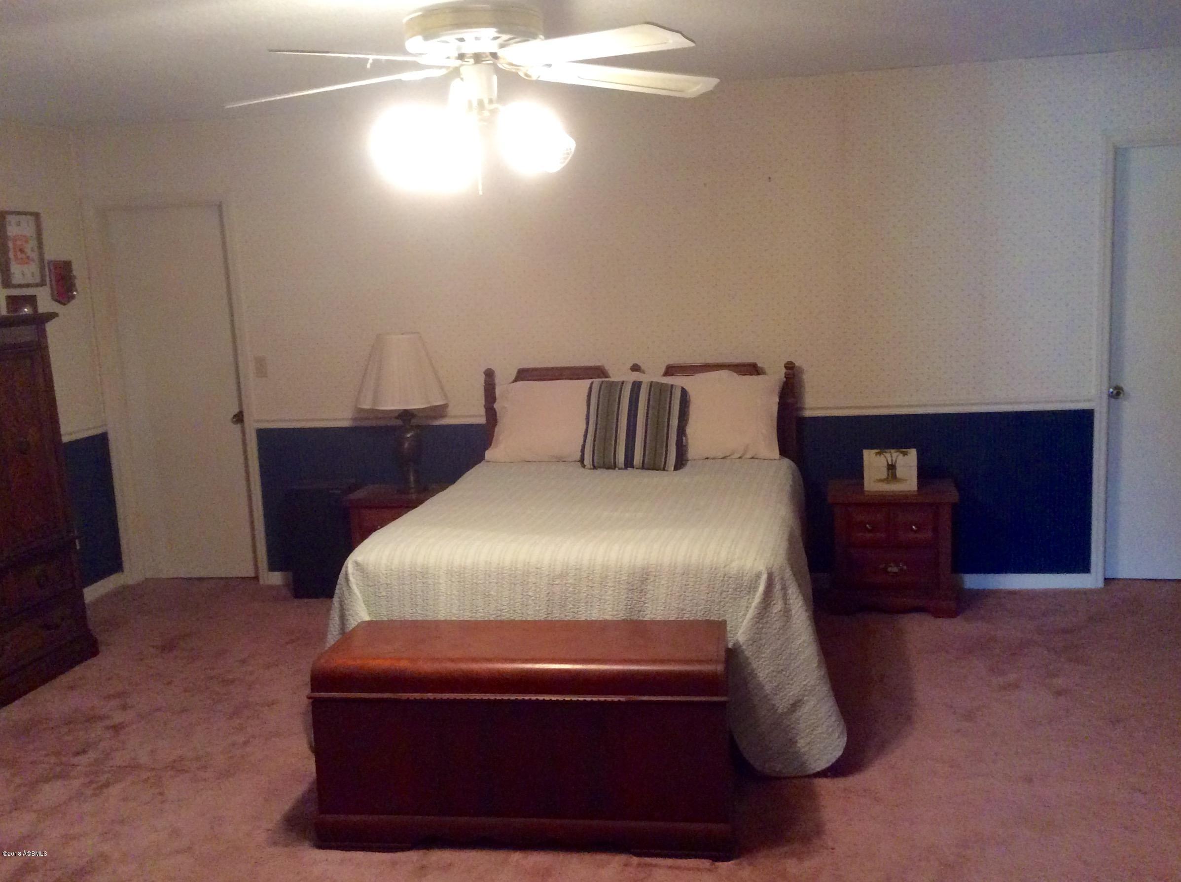 124 Country Club Road Hampton, SC 29924 - Photo 8 of 10 Master Ensuite