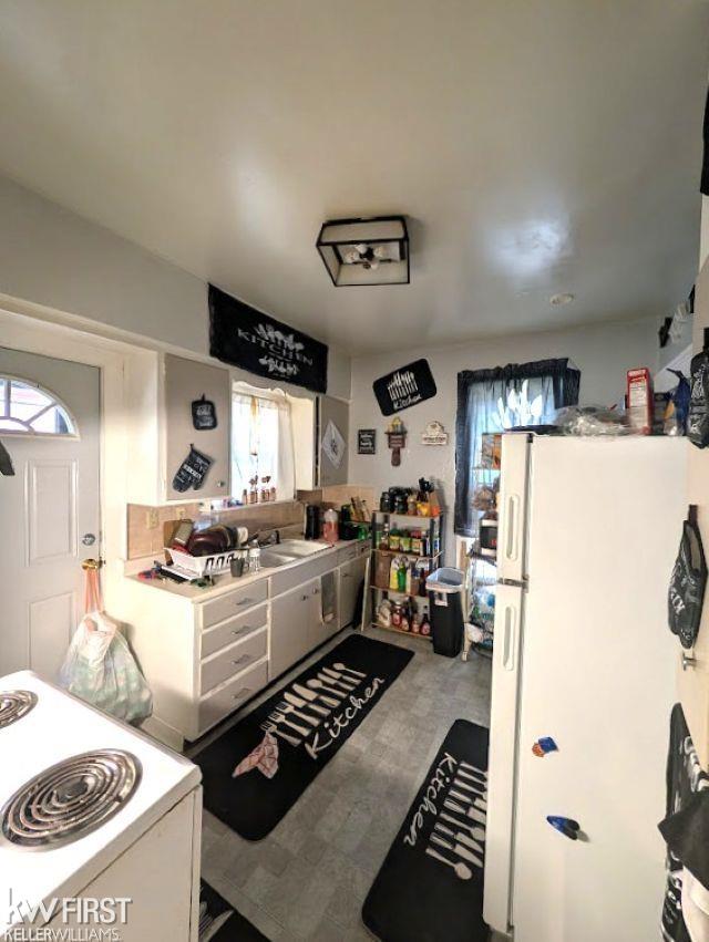 609 Thomson Street Flint, MI 48503 - Photo 13 of 16