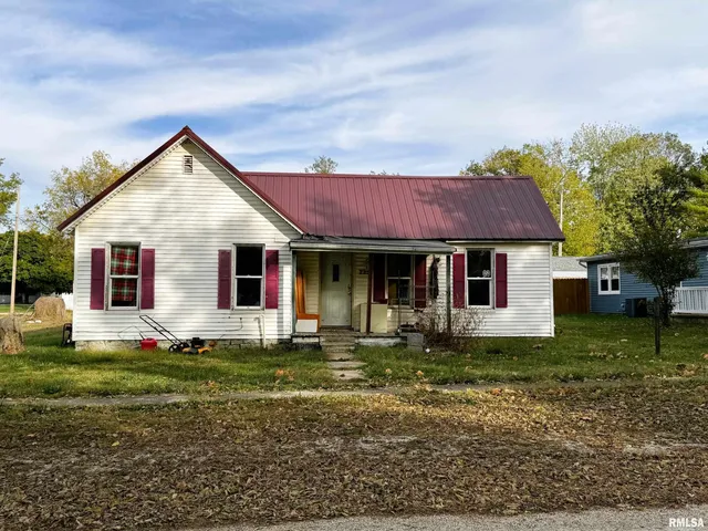 $49,900 | 225 North Center Street, Melvin, IL 60952